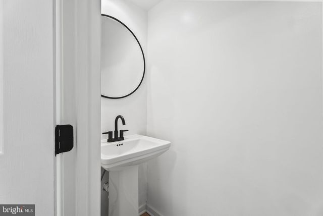 1989 BOWLINE LOOP, Woodbridge, VA 22192