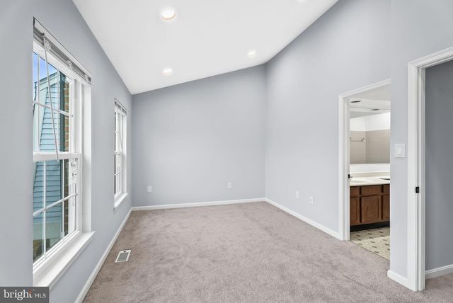 1989 BOWLINE LOOP, Woodbridge, VA 22192