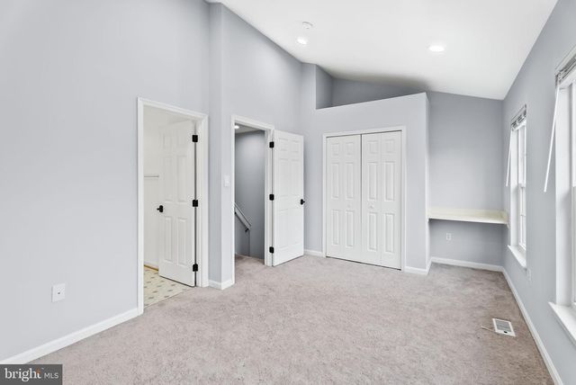 1989 BOWLINE LOOP, Woodbridge, VA 22192