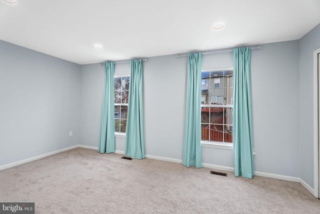 1989 BOWLINE LOOP, Woodbridge, VA 22192