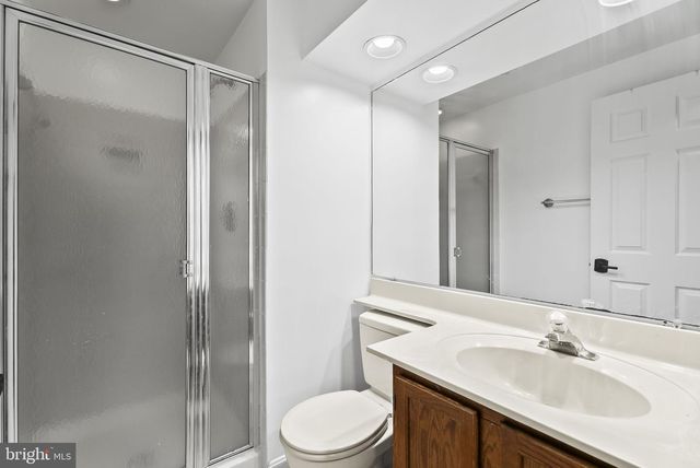 1989 BOWLINE LOOP, Woodbridge, VA 22192