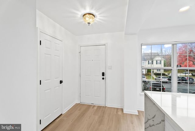 1989 BOWLINE LOOP, Woodbridge, VA 22192