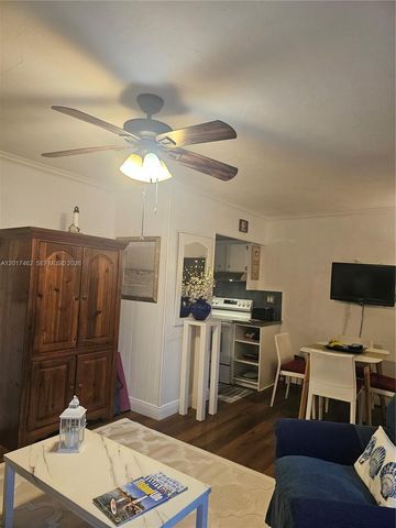 325 Fernwood Rd 10, Key Biscayne, FL 33149