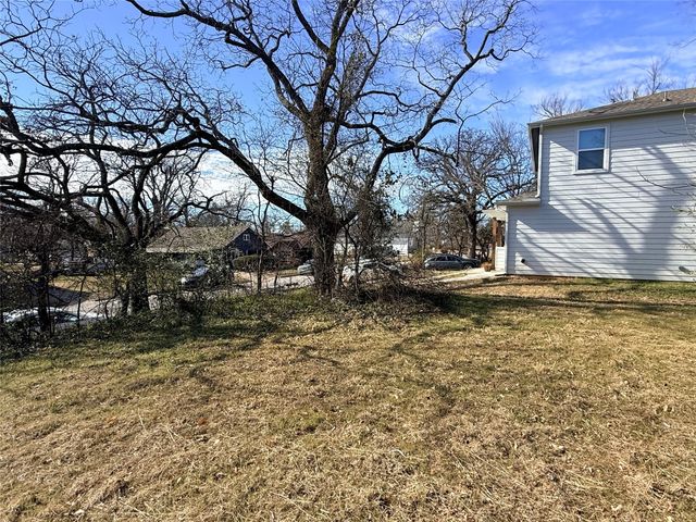 501 W Walker Street, Denison, TX 75020