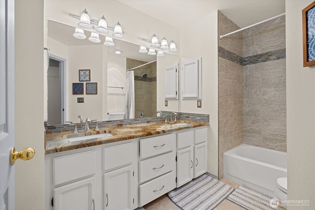 33349 12th Avenue SW, Federal Way, WA 98023