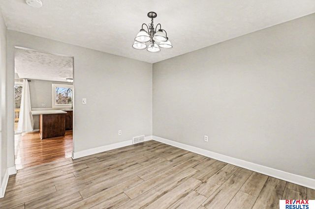 11601 S 37 Street, Bellevue, NE 68123