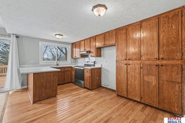 11601 S 37 Street, Bellevue, NE 68123