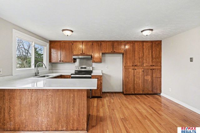 11601 S 37 Street, Bellevue, NE 68123