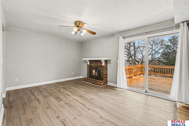 11601 S 37 Street, Bellevue, NE 68123