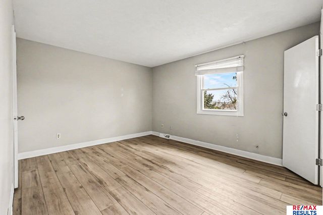 11601 S 37 Street, Bellevue, NE 68123