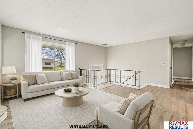 11601 S 37 Street, Bellevue, NE 68123