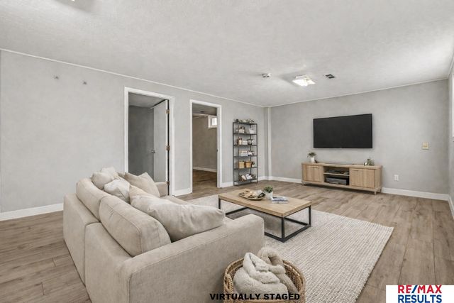 11601 S 37 Street, Bellevue, NE 68123