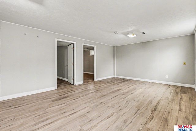 11601 S 37 Street, Bellevue, NE 68123