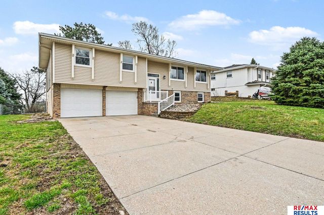 11601 S 37 Street, Bellevue, NE 68123