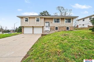 11601 S 37 Street, Bellevue, NE 68123