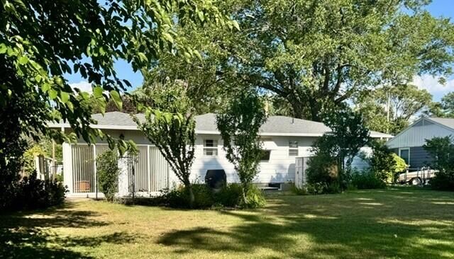 2397 Blodgett Street, Muskegon, MI 49441