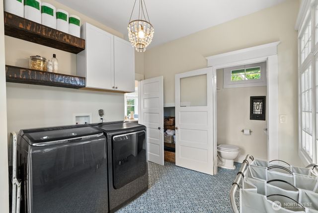 9615 57th Avenue S, Seattle, WA 98118