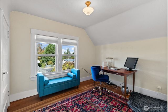 9615 57th Avenue S, Seattle, WA 98118