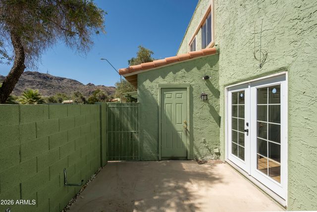 10201 N 8TH Place A, Phoenix, AZ 85020
