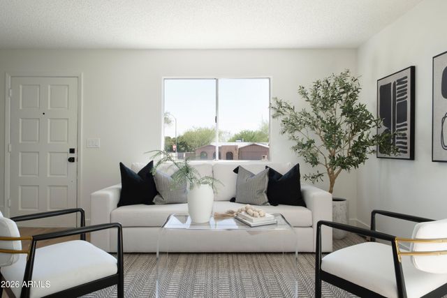 10201 N 8TH Place A, Phoenix, AZ 85020
