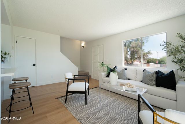 10201 N 8TH Place A, Phoenix, AZ 85020