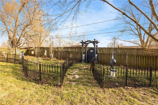 4203 NE 57th Terrace, Kansas City, MO 64119