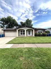 732 Woodrun Drive, Ballwin, MO 63021