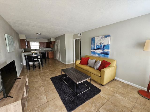 1500 Oleander Drive A, La Marque, TX 77568