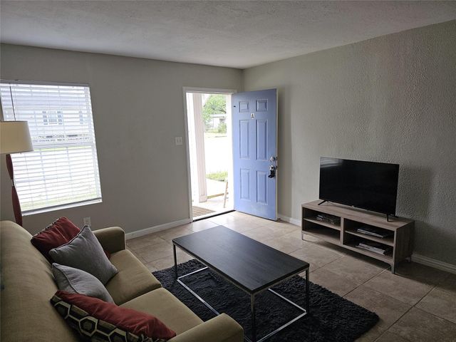 1500 Oleander Drive A, La Marque, TX 77568