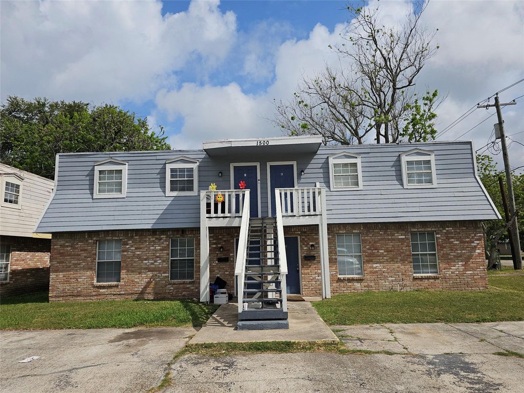 1500 Oleander Drive A, La Marque, TX 77568