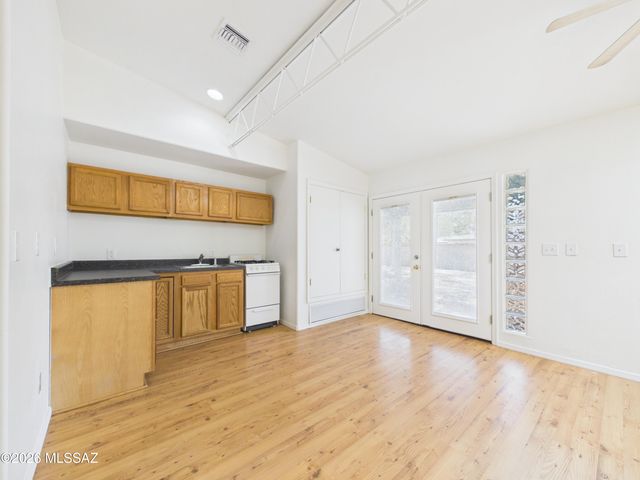 5701 E 3rd Street, Tucson, AZ 85711