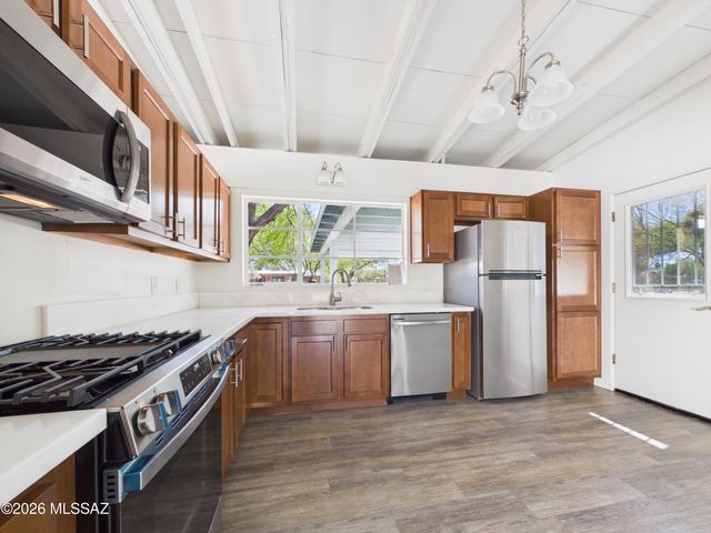 5701 E 3rd Street, Tucson, AZ 85711