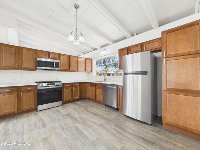 5701 E 3rd Street, Tucson, AZ 85711