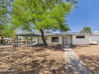 5701 E 3rd Street, Tucson, AZ 85711