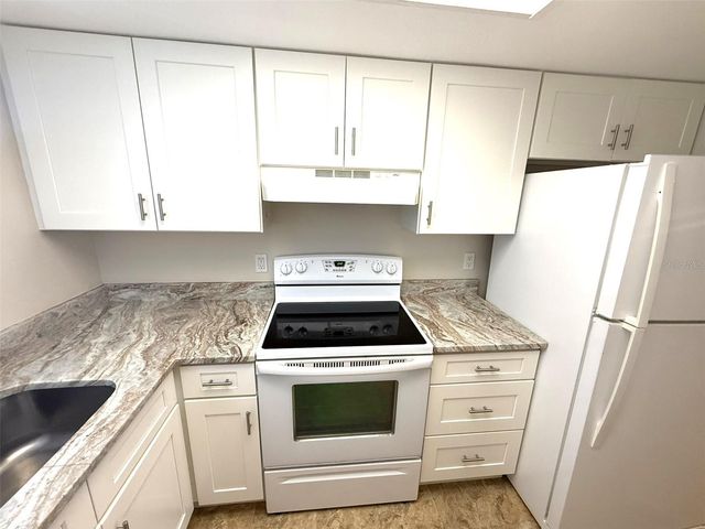 102 CAPRI ISLES BOULEVARD 306, Venice, FL 34292