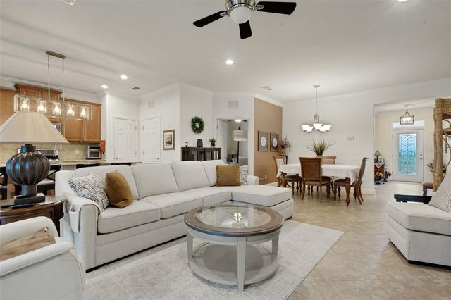 100 CASTELLON COURT, Davenport, FL 33837