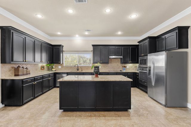 8909 County Road 915, Godley, TX 76044