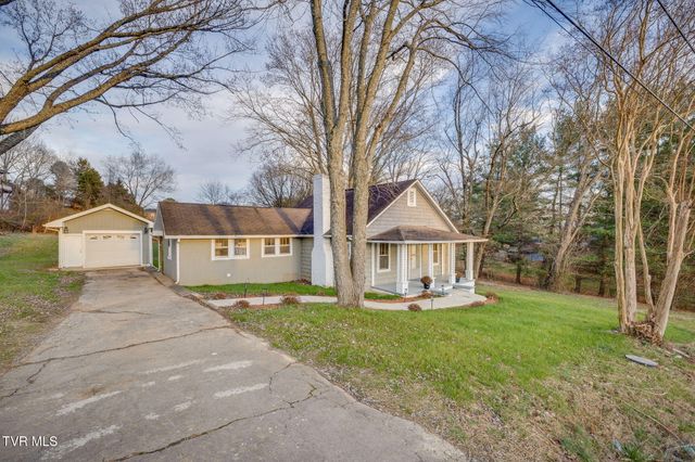 133 Pinehurst Drive, Kingsport, TN 37660