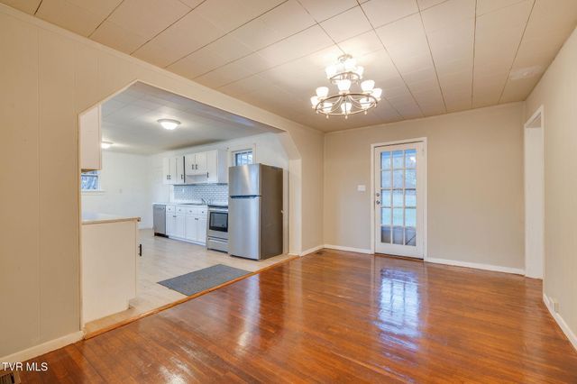 133 Pinehurst Drive, Kingsport, TN 37660