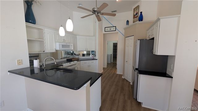 174 W Romany Loop, Beverly Hills, FL 34465