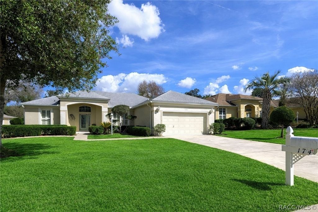 174 W Romany Loop, Beverly Hills, FL 34465