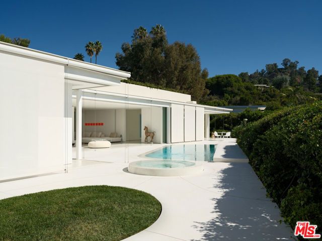 510 Arkell Drive, Beverly Hills, CA 90210