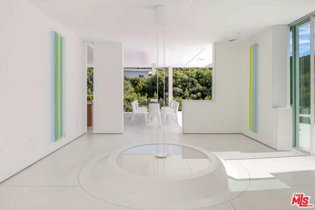 510 Arkell Drive, Beverly Hills, CA 90210