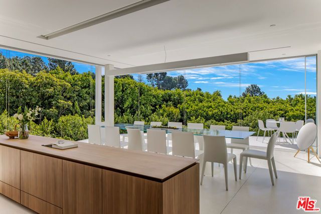 510 Arkell Drive, Beverly Hills, CA 90210