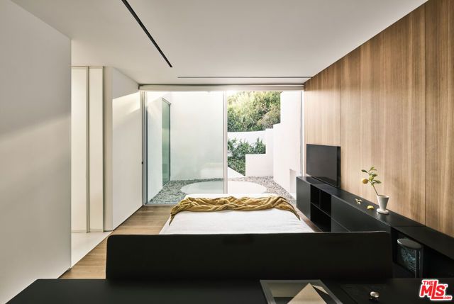 510 Arkell Drive, Beverly Hills, CA 90210