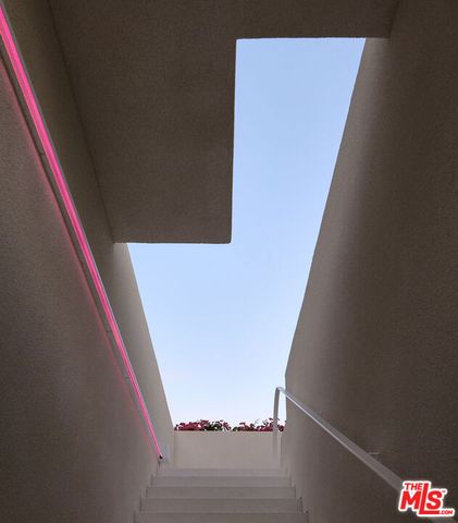 510 Arkell Drive, Beverly Hills, CA 90210