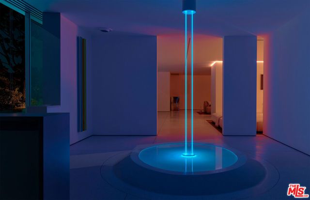 510 Arkell Drive, Beverly Hills, CA 90210