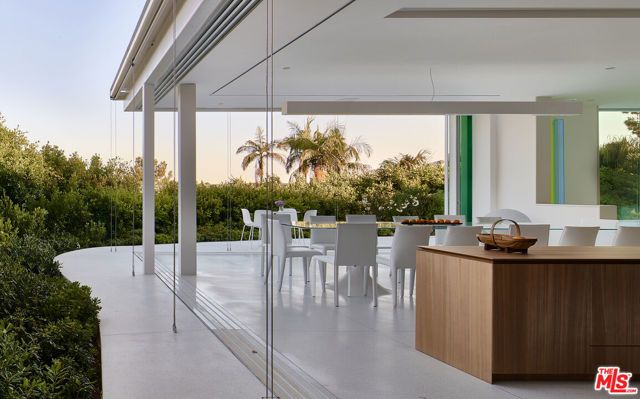 510 Arkell Drive, Beverly Hills, CA 90210