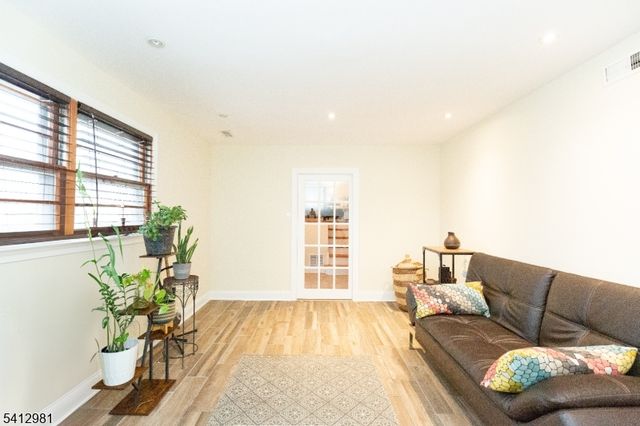 930 Cushing Pl, Plainfield City, NJ 07062