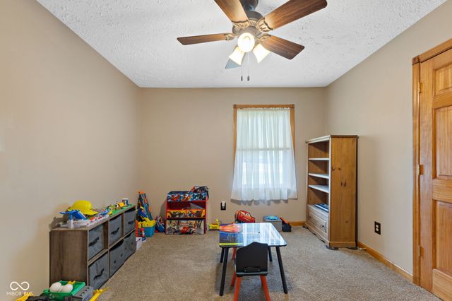 6919 E Us Highway 36, Bainbridge, IN 46105